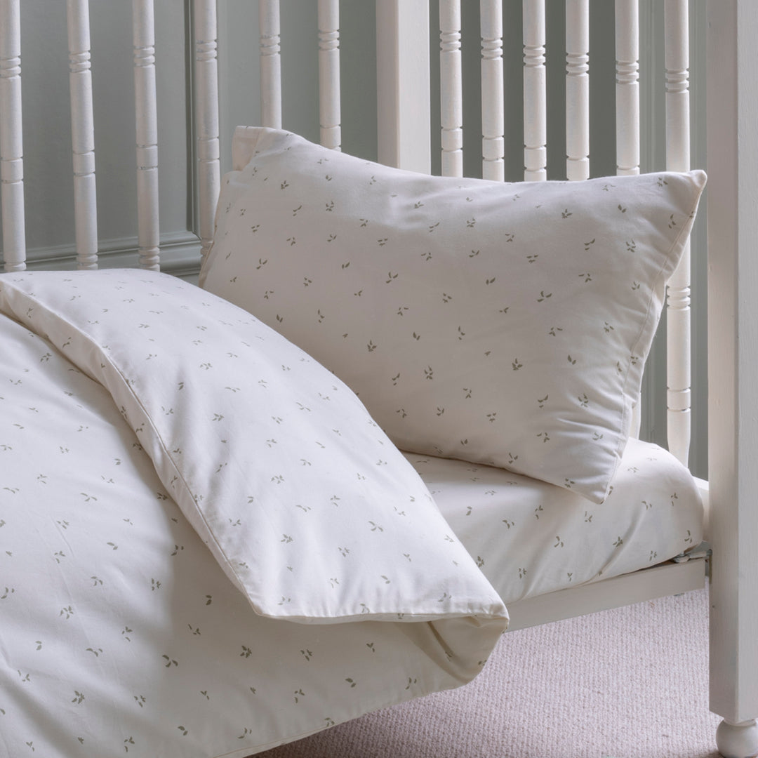 Avery Row Organic Cotton Cotbed Bedding Set - Nettle Scatter