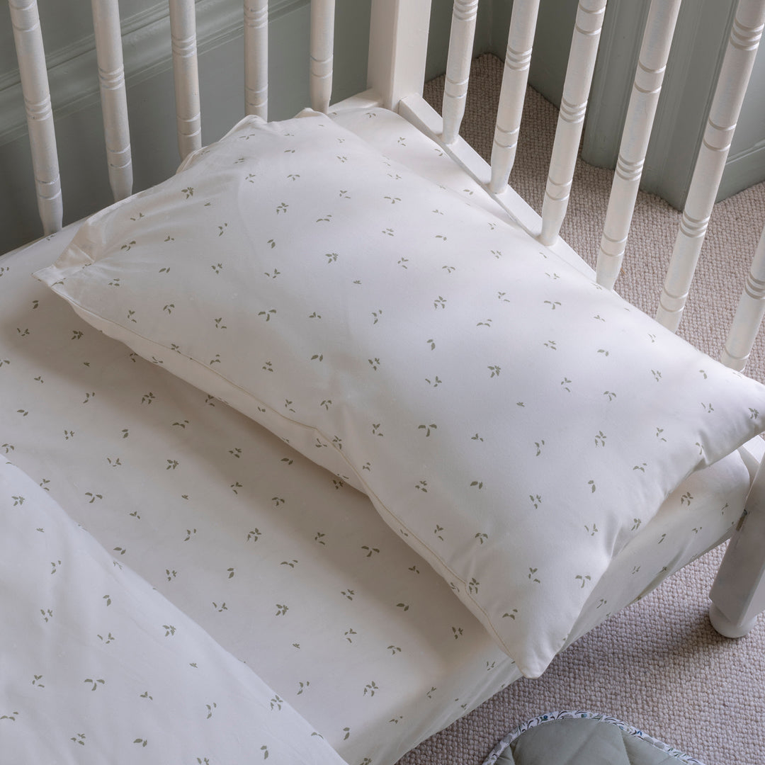 Avery Row Organic Cotton Cotbed Bedding Set - Nettle Scatter