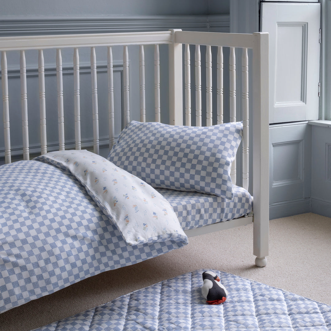 Avery Row Organic Cotton Cotbed Bedding Set - Waves