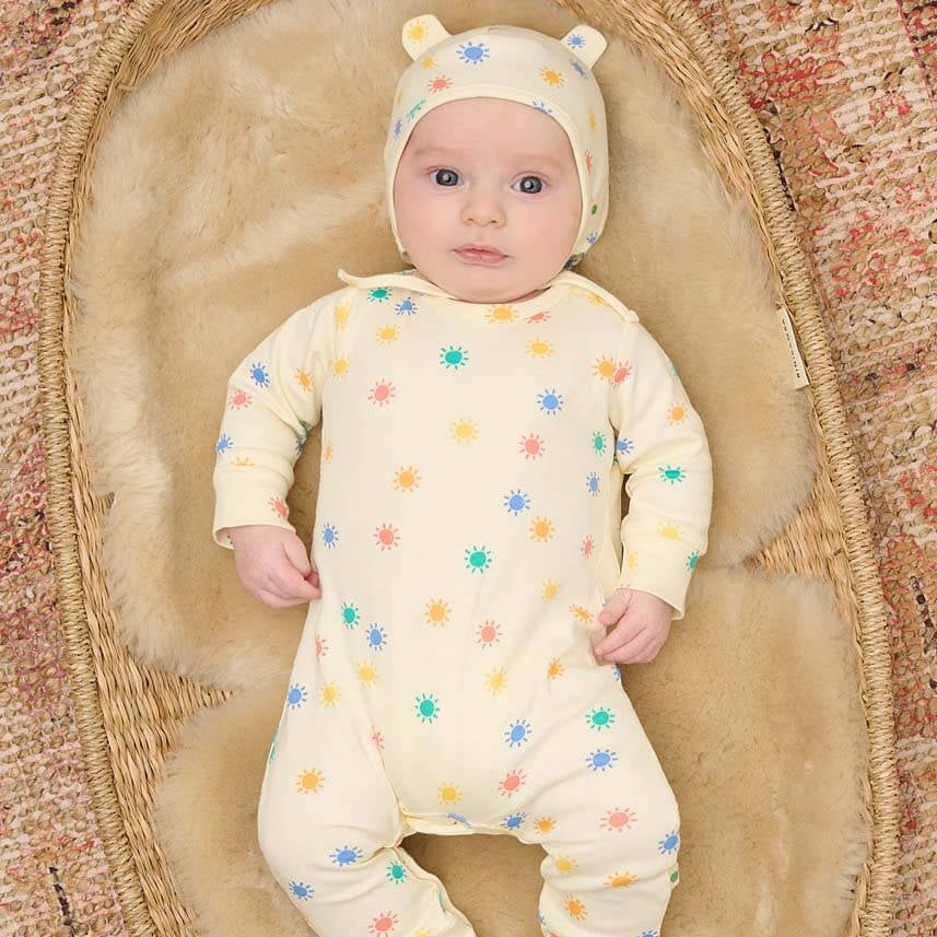 The Bonniemob Dreamy & Ditto Baby Playsuit & Muslin Swaddle Gift Box