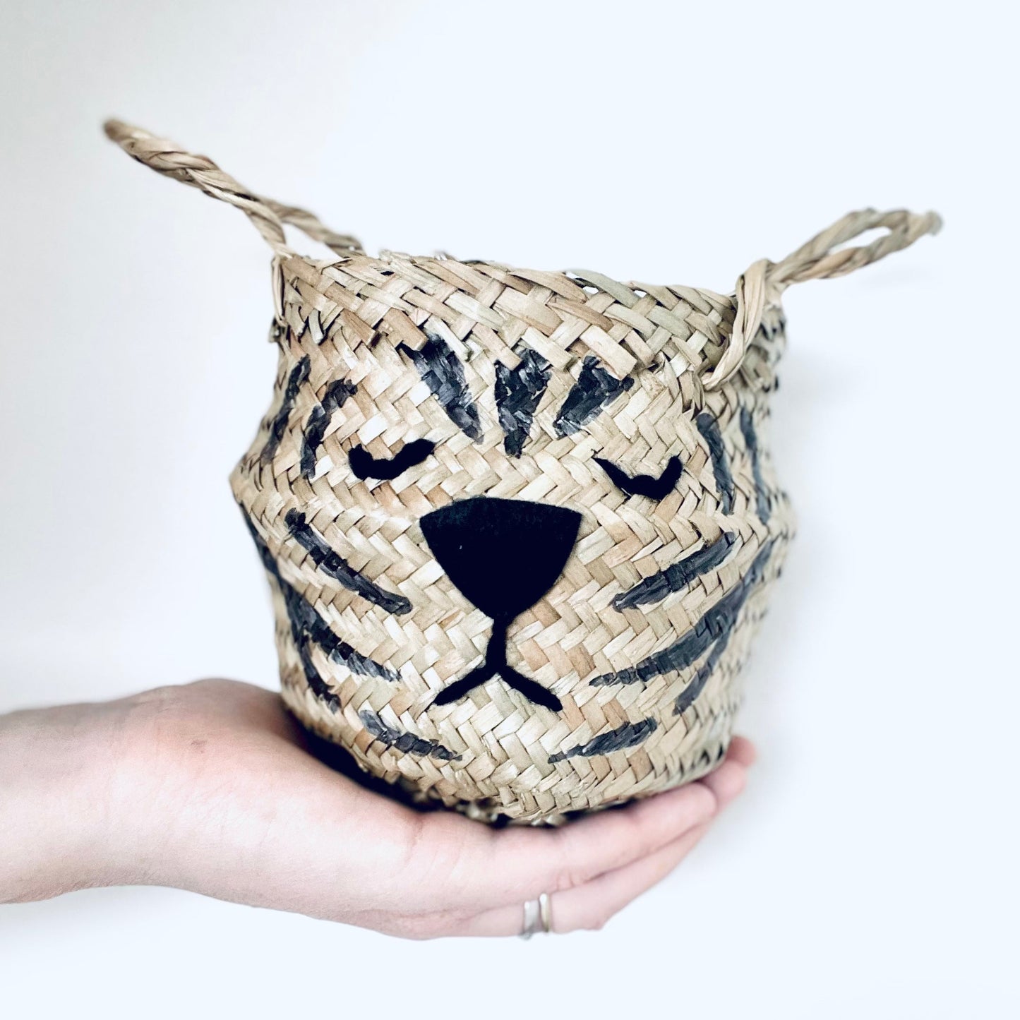 Bellybambino Natural Tiger Seagrass Basket - Mini