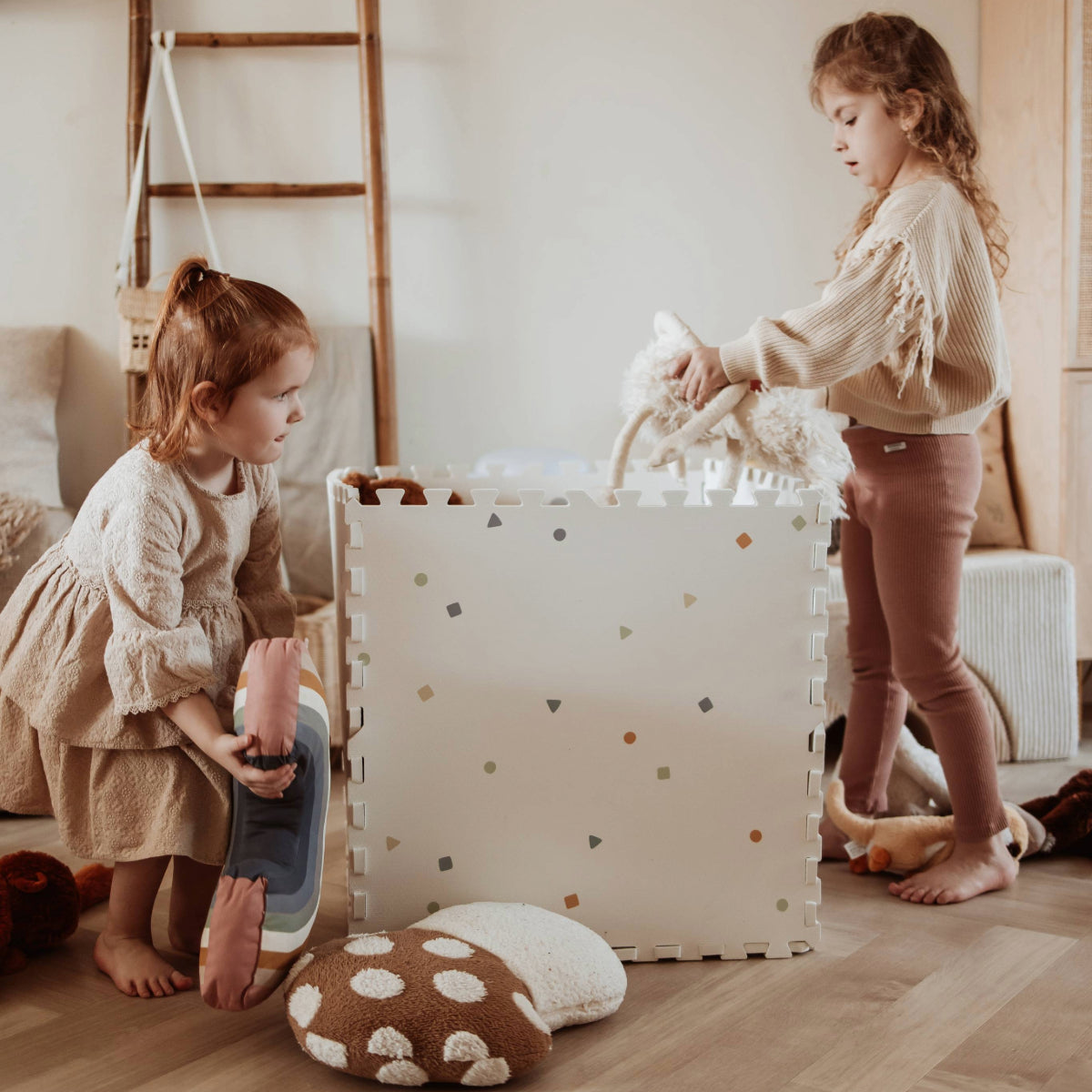 Play & Go Tiloo Foam Puzzle Tile Playmat - World Map