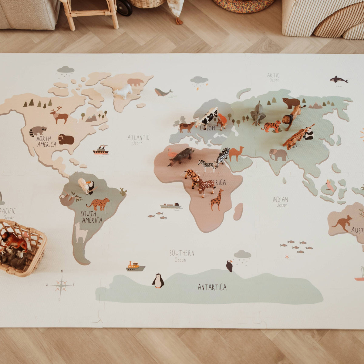 Play & Go Tiloo Foam Puzzle Tile Playmat - World Map