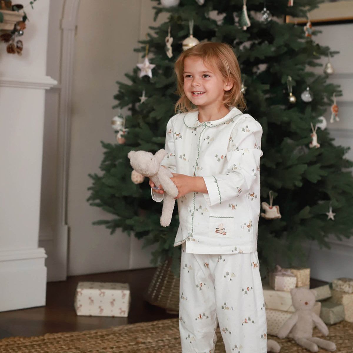 Avery Row Children's Christmas Flannel Pyjamas - Winter Ski/Green Trim