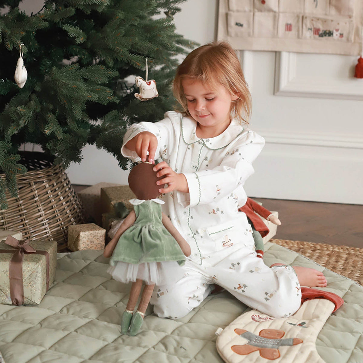 Avery Row Children's Christmas Flannel Pyjamas - Winter Ski/Green Trim