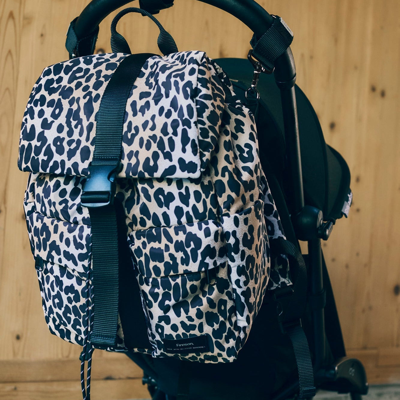 Finnsøn ELISE Eco Changing Backpack with Changing Mat - Leopard