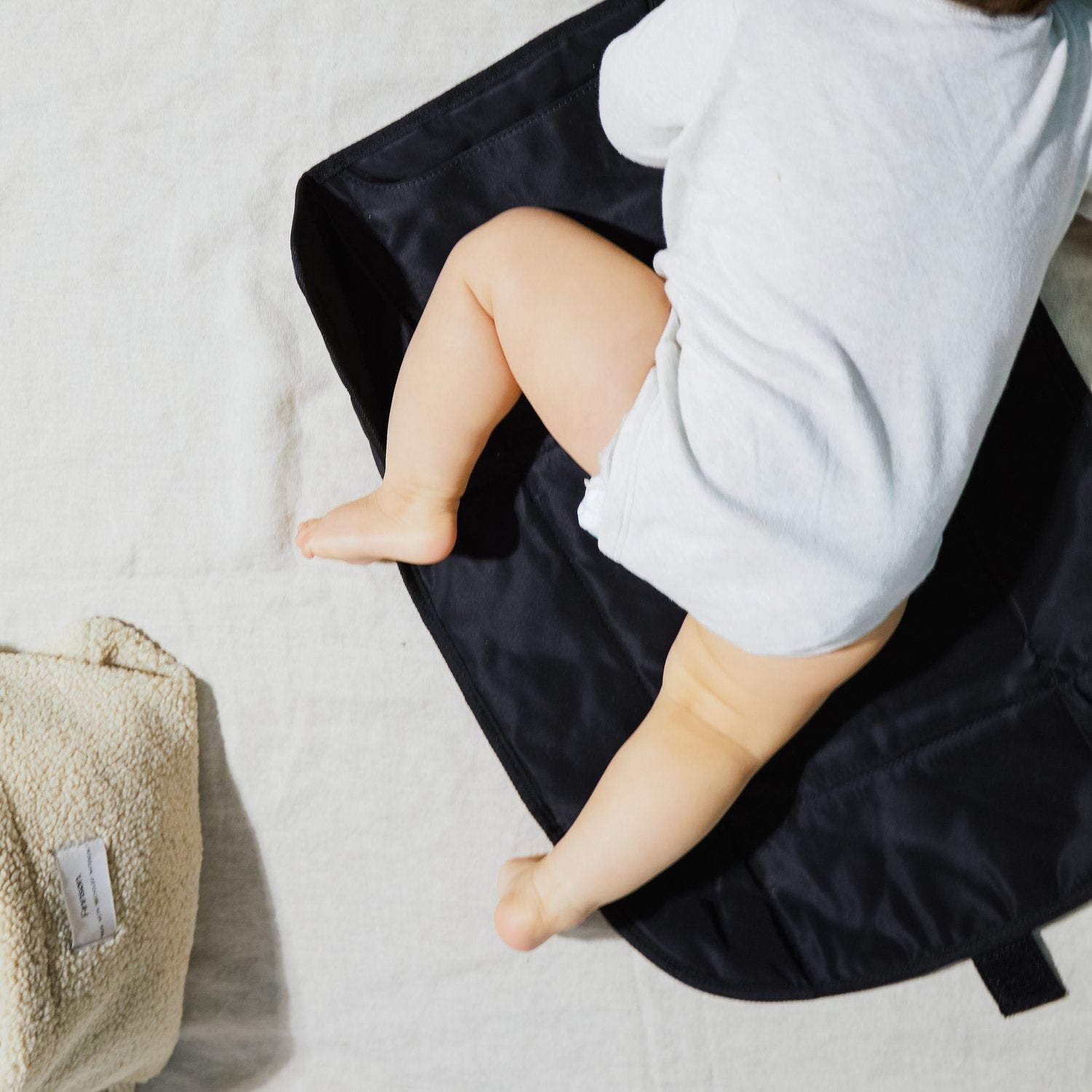Finnsøn KARI Eco Travel Changing Mat - Black