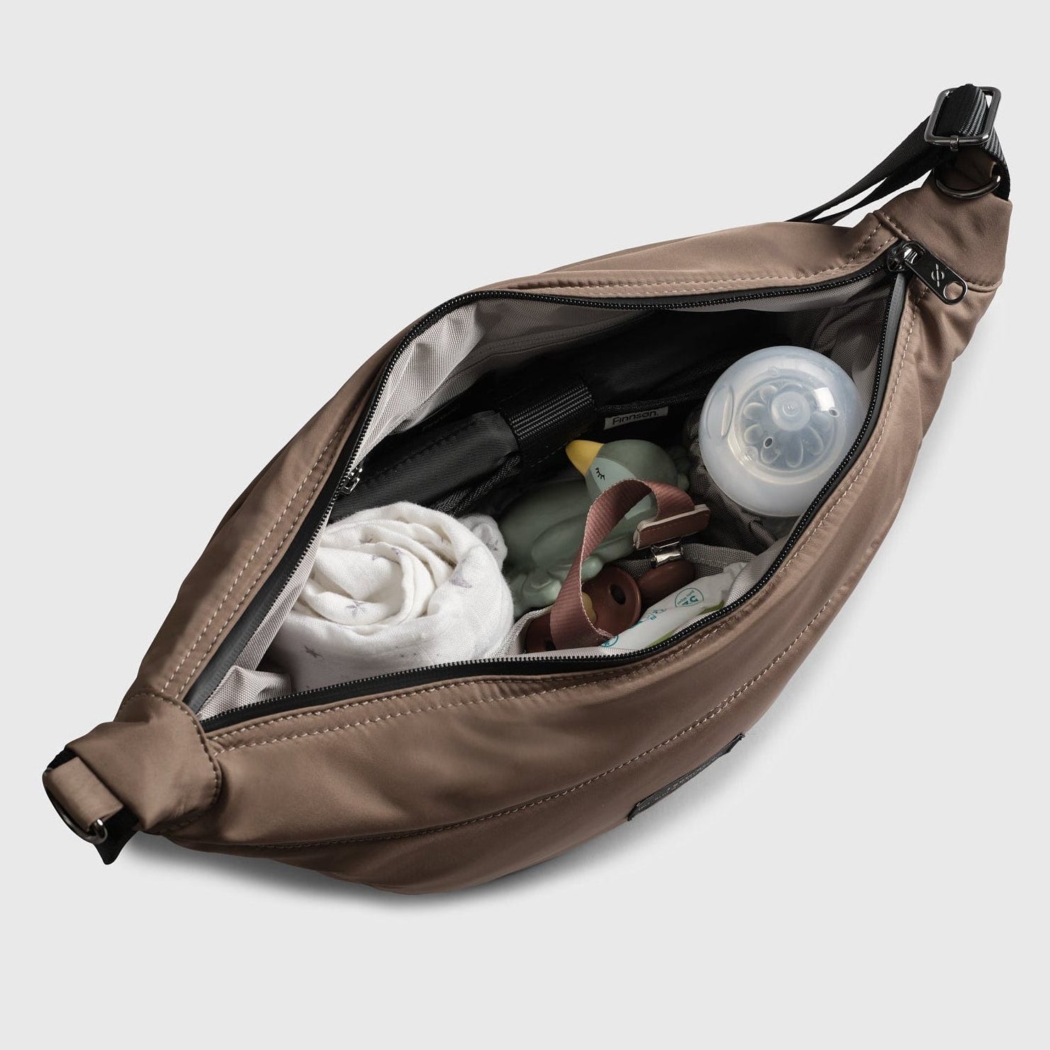 Finnsøn OSMA Eco Stroller Organiser with Clips - Mocha