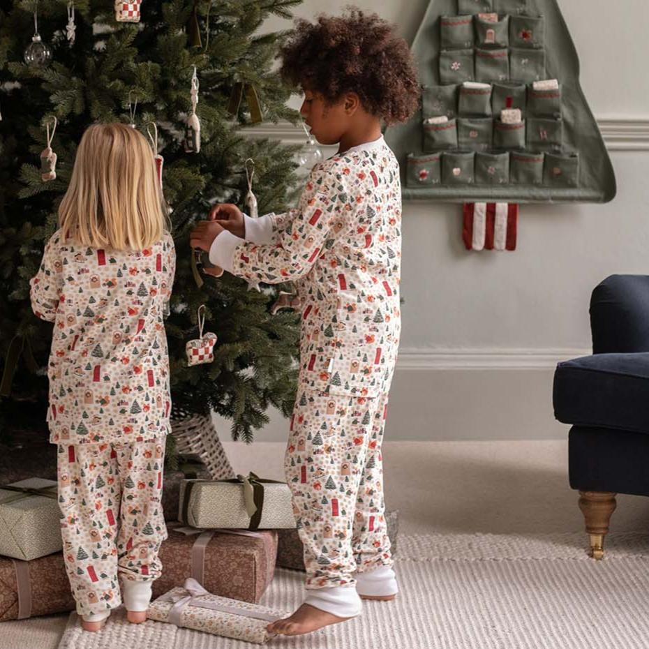 Avery Row Children's Jersey Pyjamas - Festive Forest