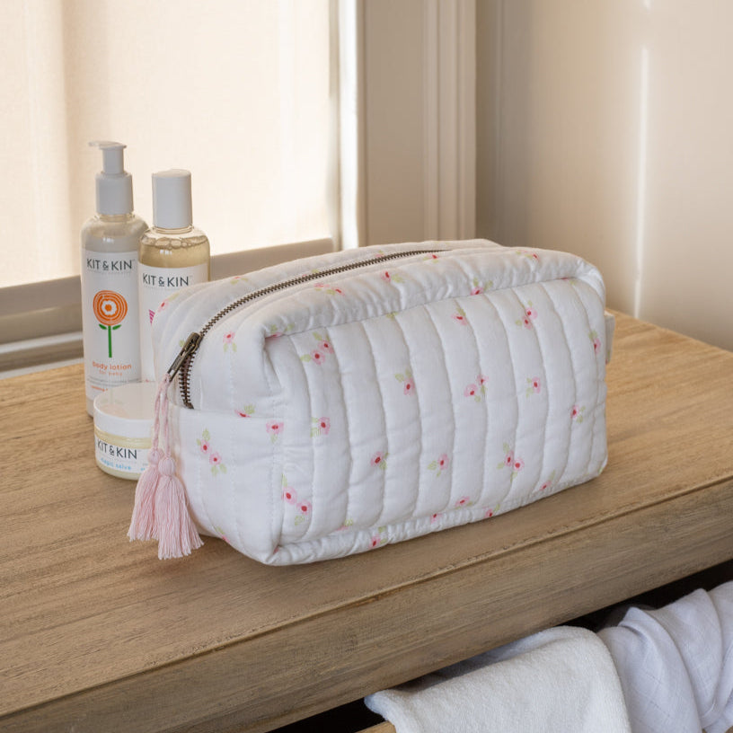 Avery Row Wash Bag - Anemone