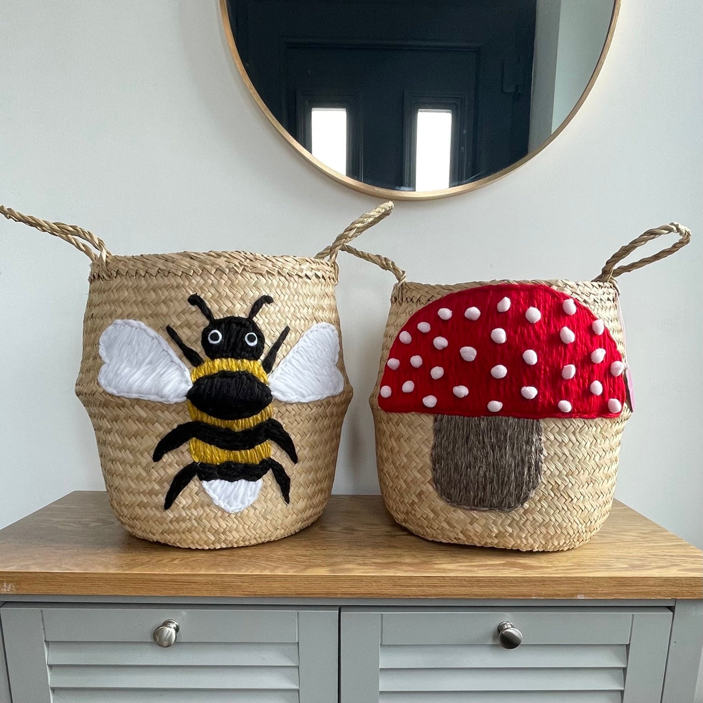 Bellybambino Bumble Bee Seagrass Basket - Medium