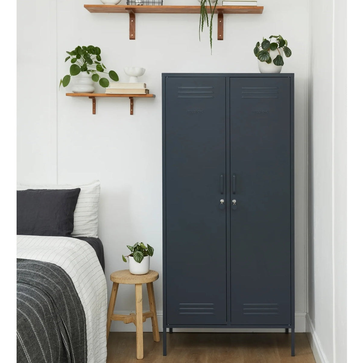 Mustard Made - The Twinny Locker