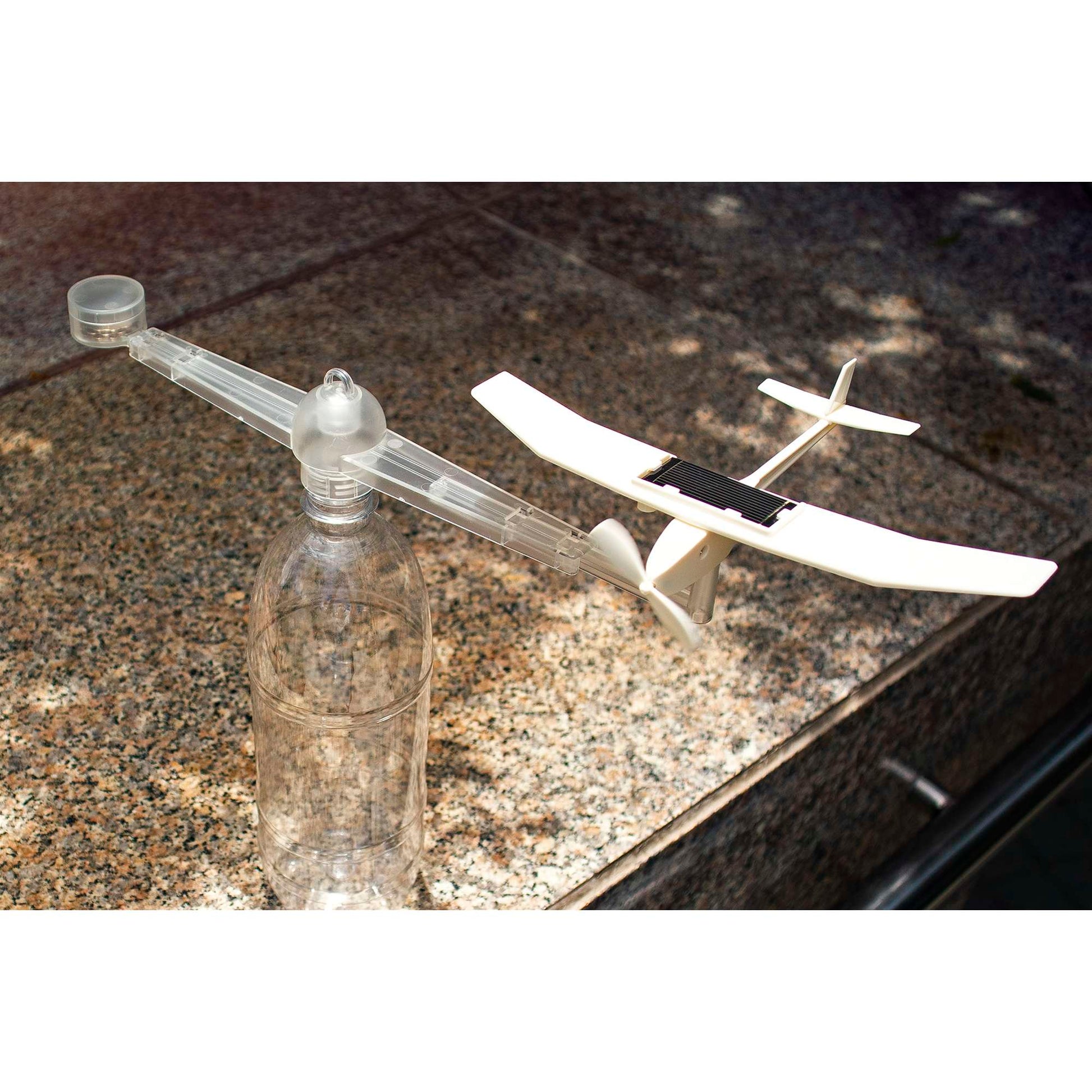 Green Science - Plane Mobile by 4M