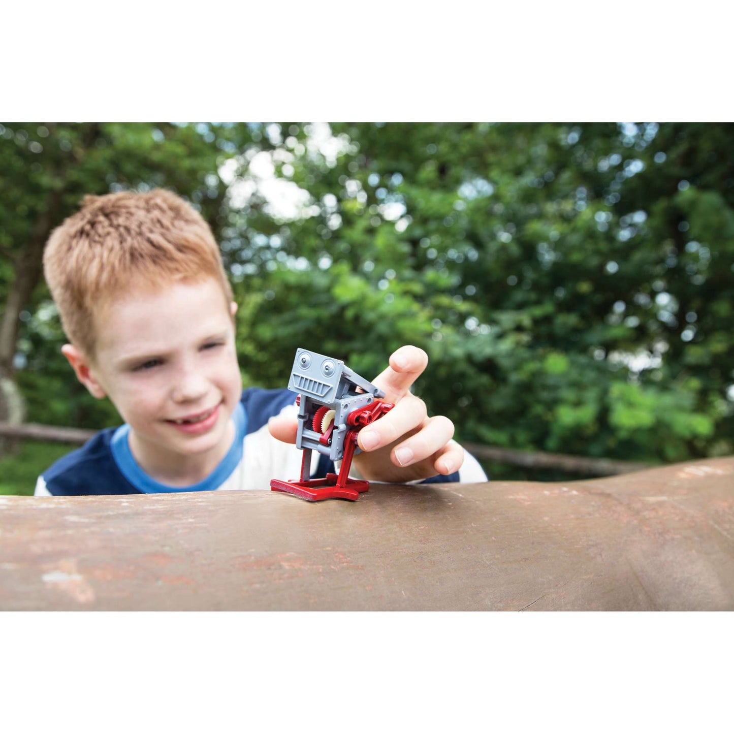 Green Science - 3-in-1 Mini Solar Robot by 4M