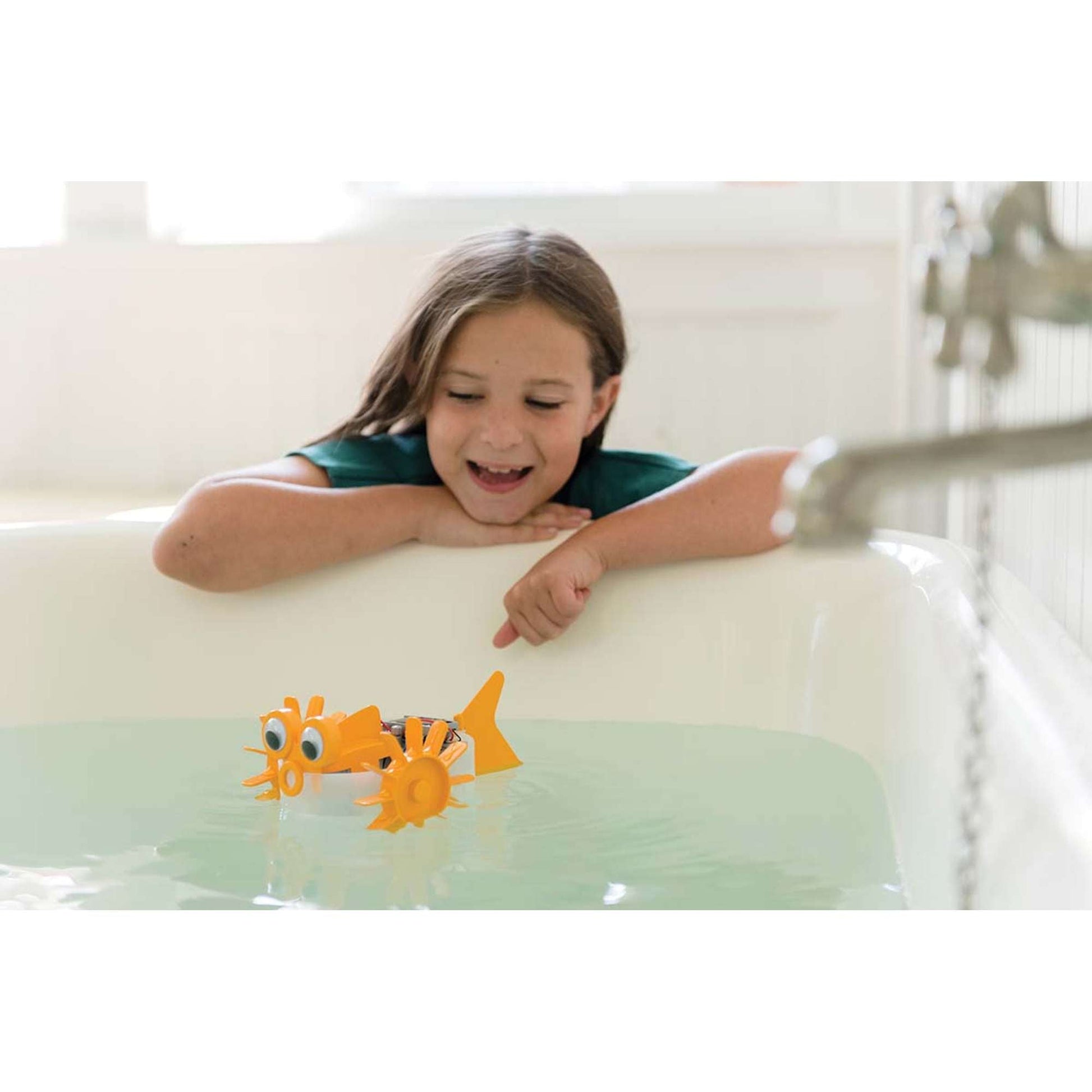 Green Science - Aqua Robot by 4M