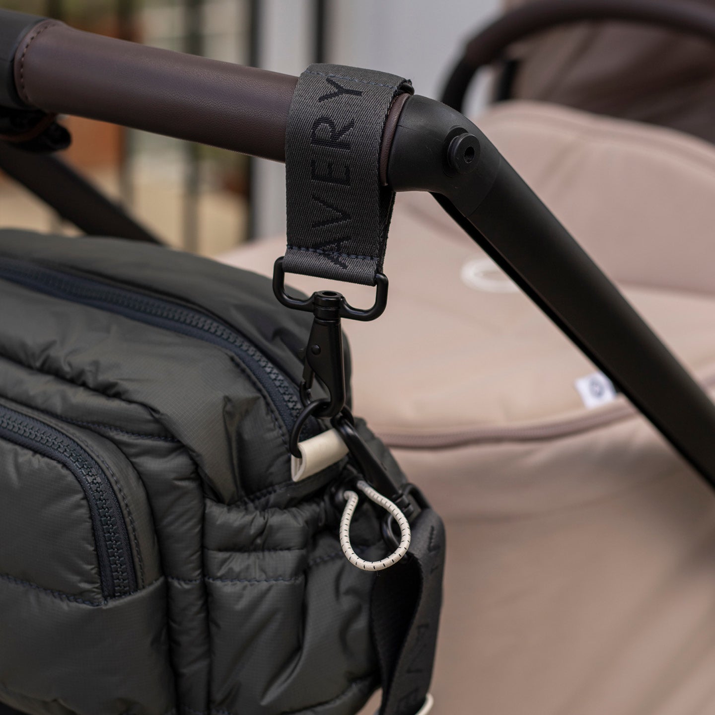 Avery Row Logo Pram Bag Clips - Soft Black