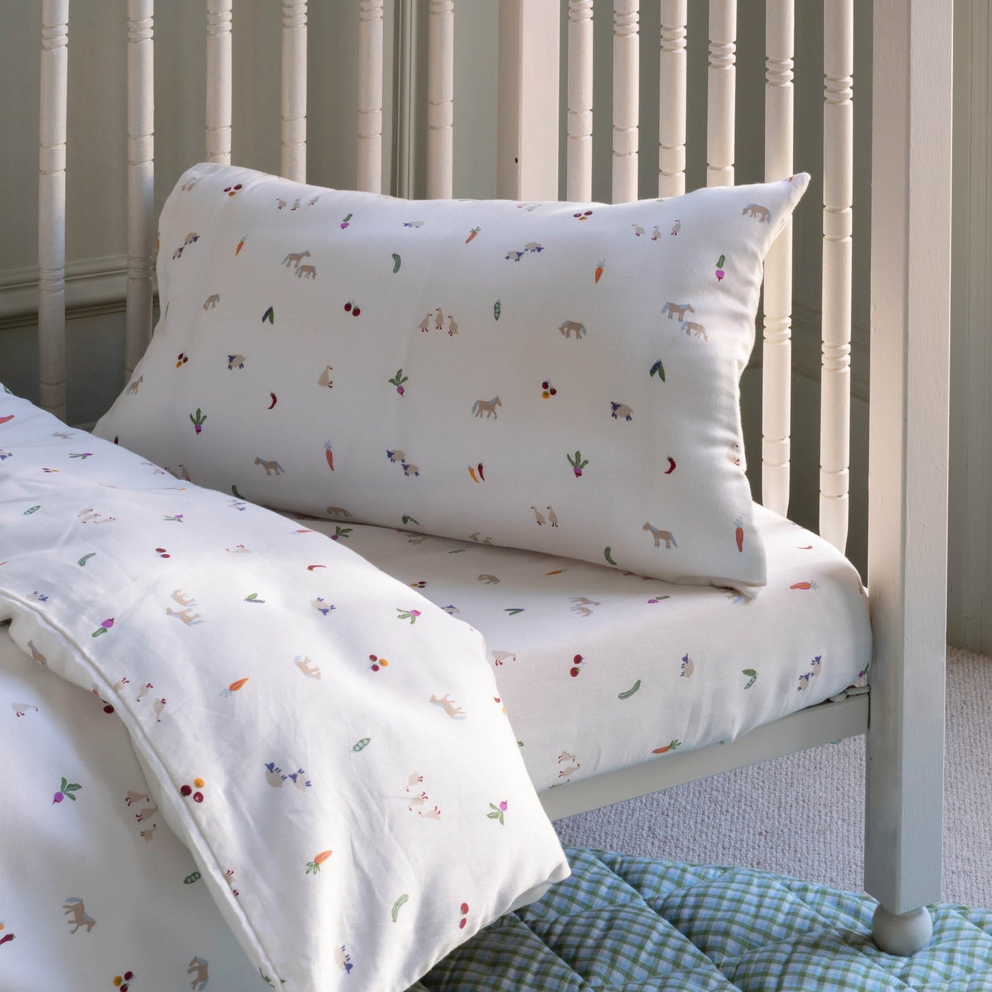 Avery Row Cotbed Fitted Sheet - Little Farm