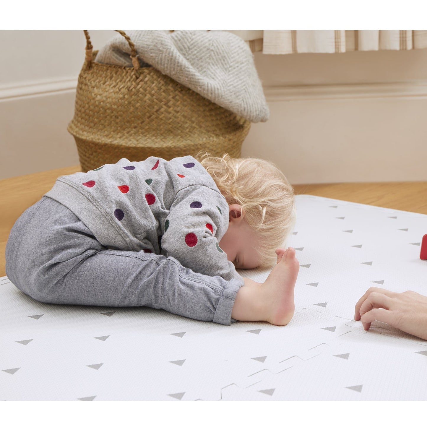 gus + beau Triangle Foam Playmat Set - White