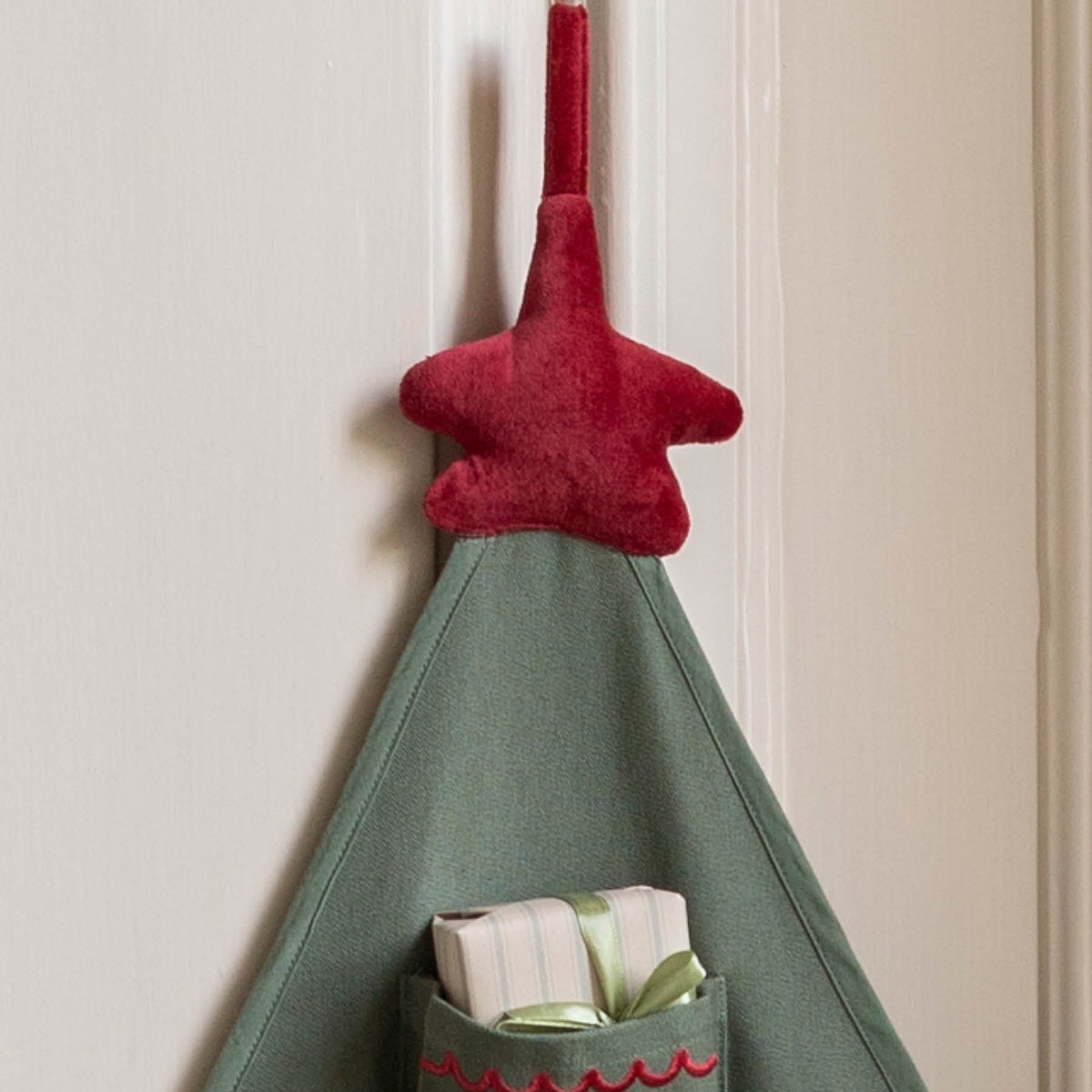 Avery Row Fabric Advent Calendar - Christmas Tree