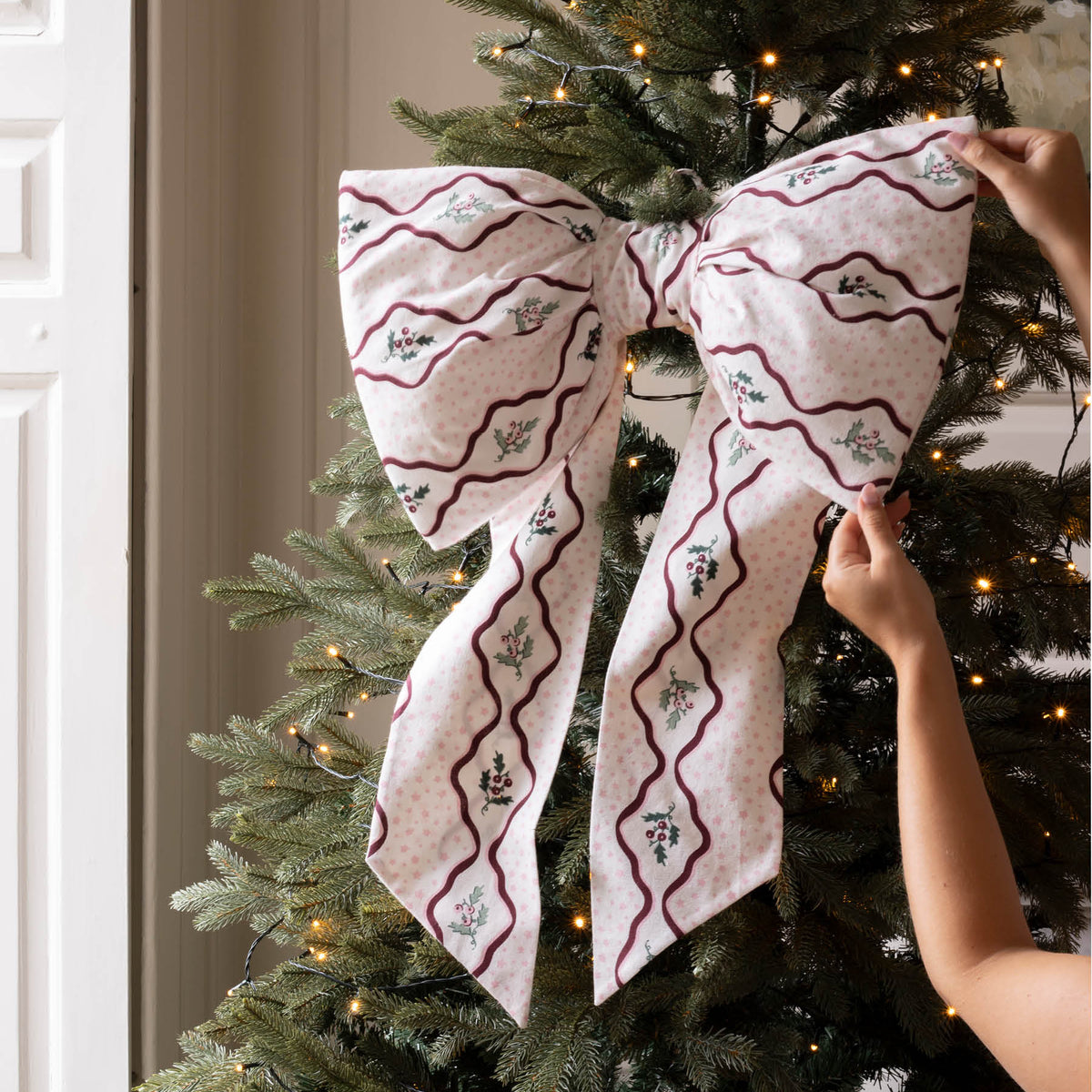 Avery Row Christmas Hanging Bow - Berry Ribbons