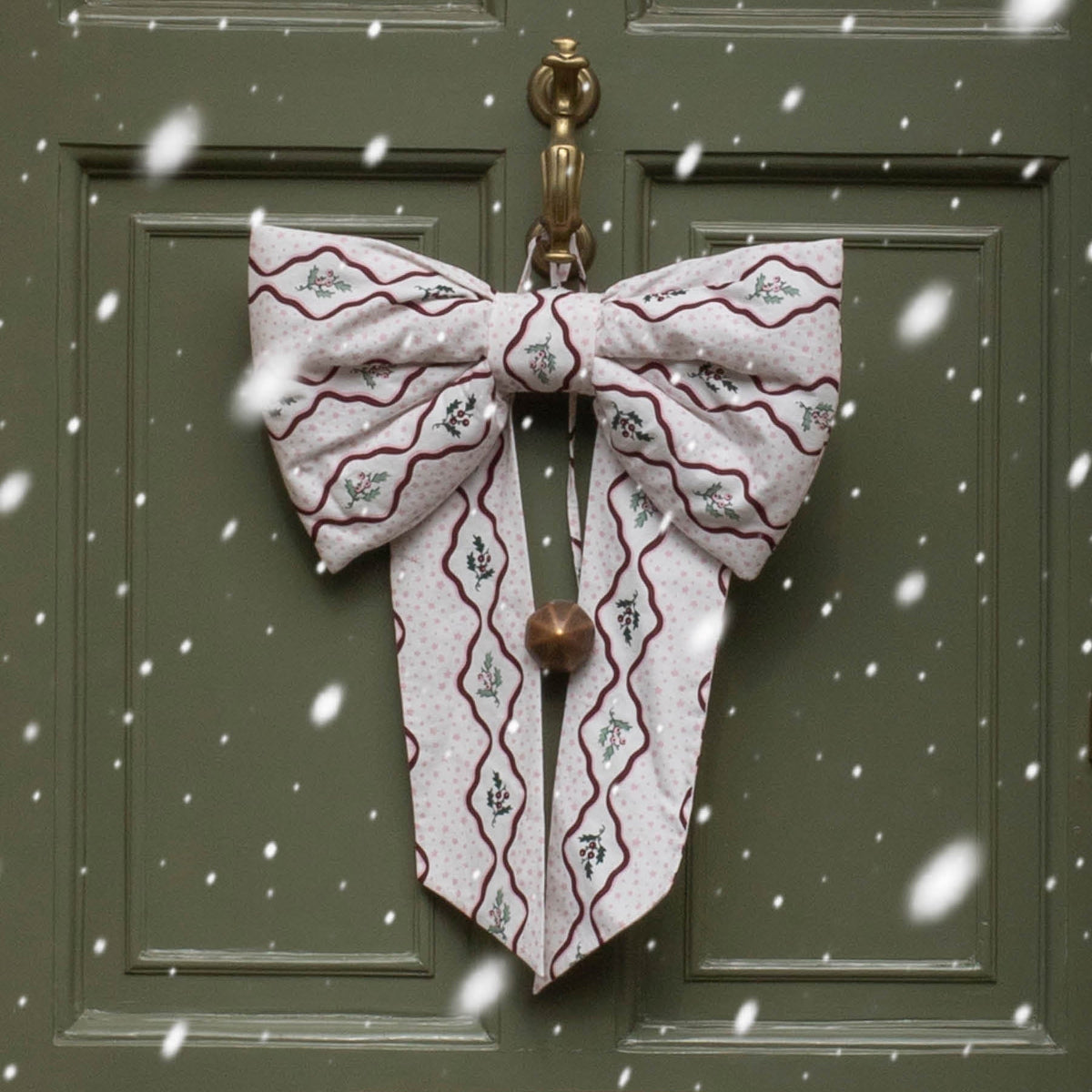 Avery Row Christmas Hanging Bow - Berry Ribbons
