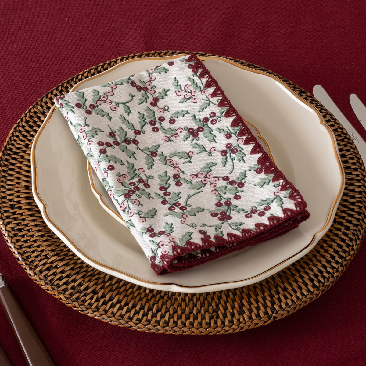 Avery Row Napkins, Set of 2 - Berry Vines