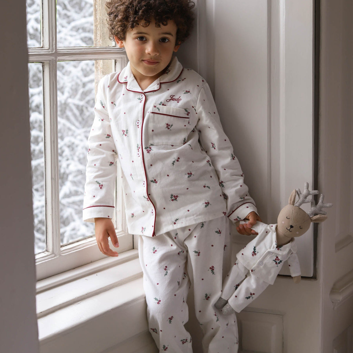 Avery Row Children's Flannel Pyjamas - Holly Scatter