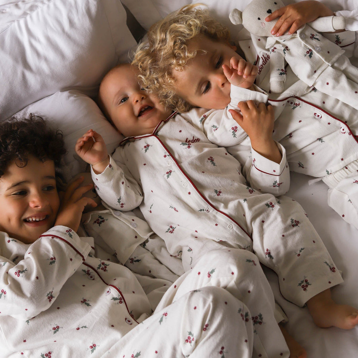 Avery Row Children's Flannel Pyjamas - Holly Scatter