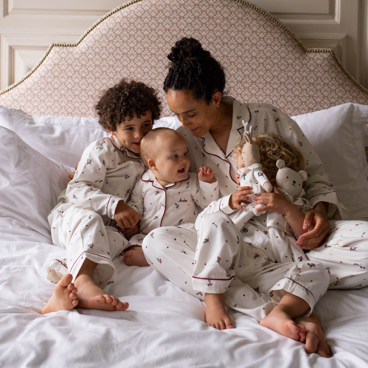 Avery Row Children's Flannel Pyjamas - Holly Scatter