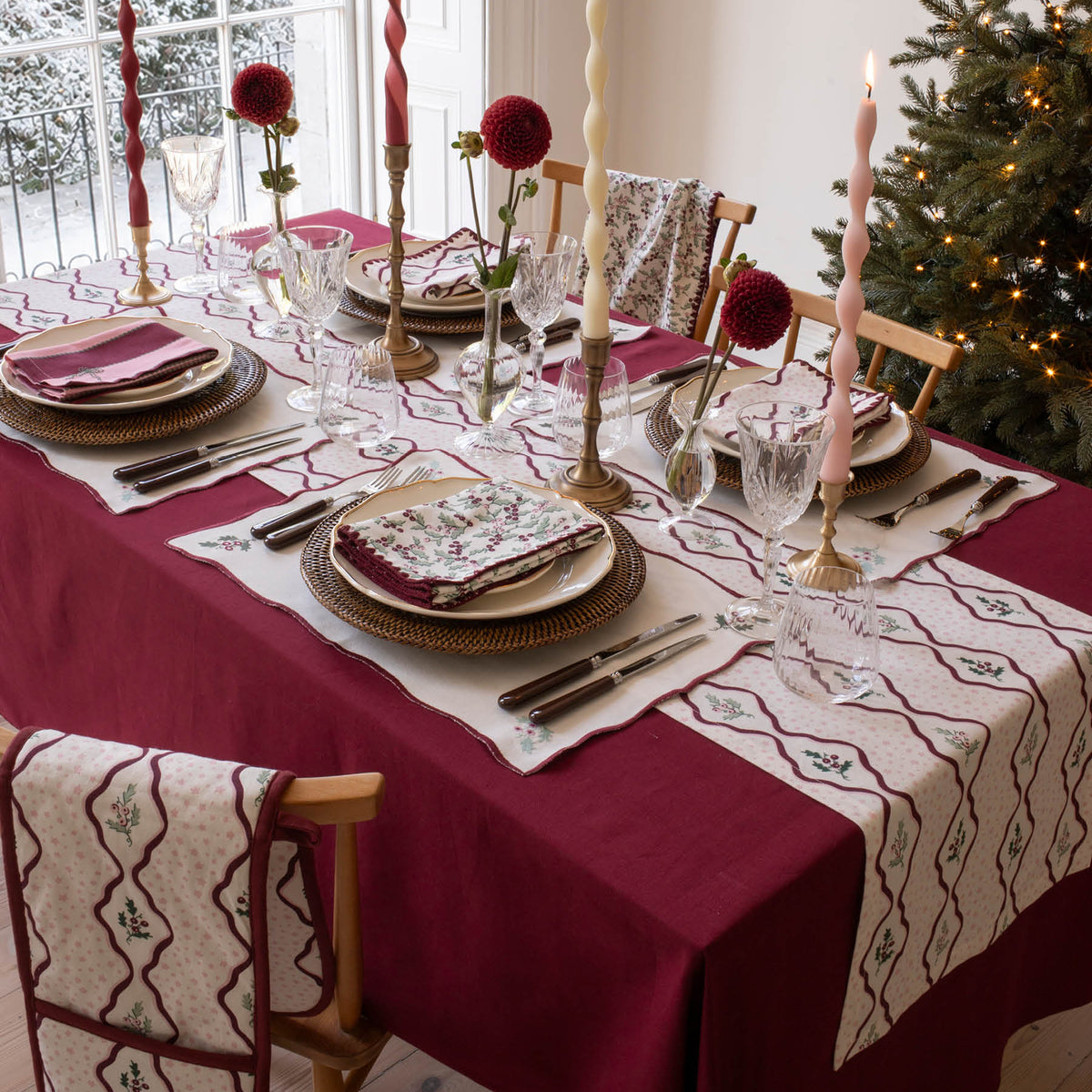 Avery Row Table Runner - Berry Ribbons