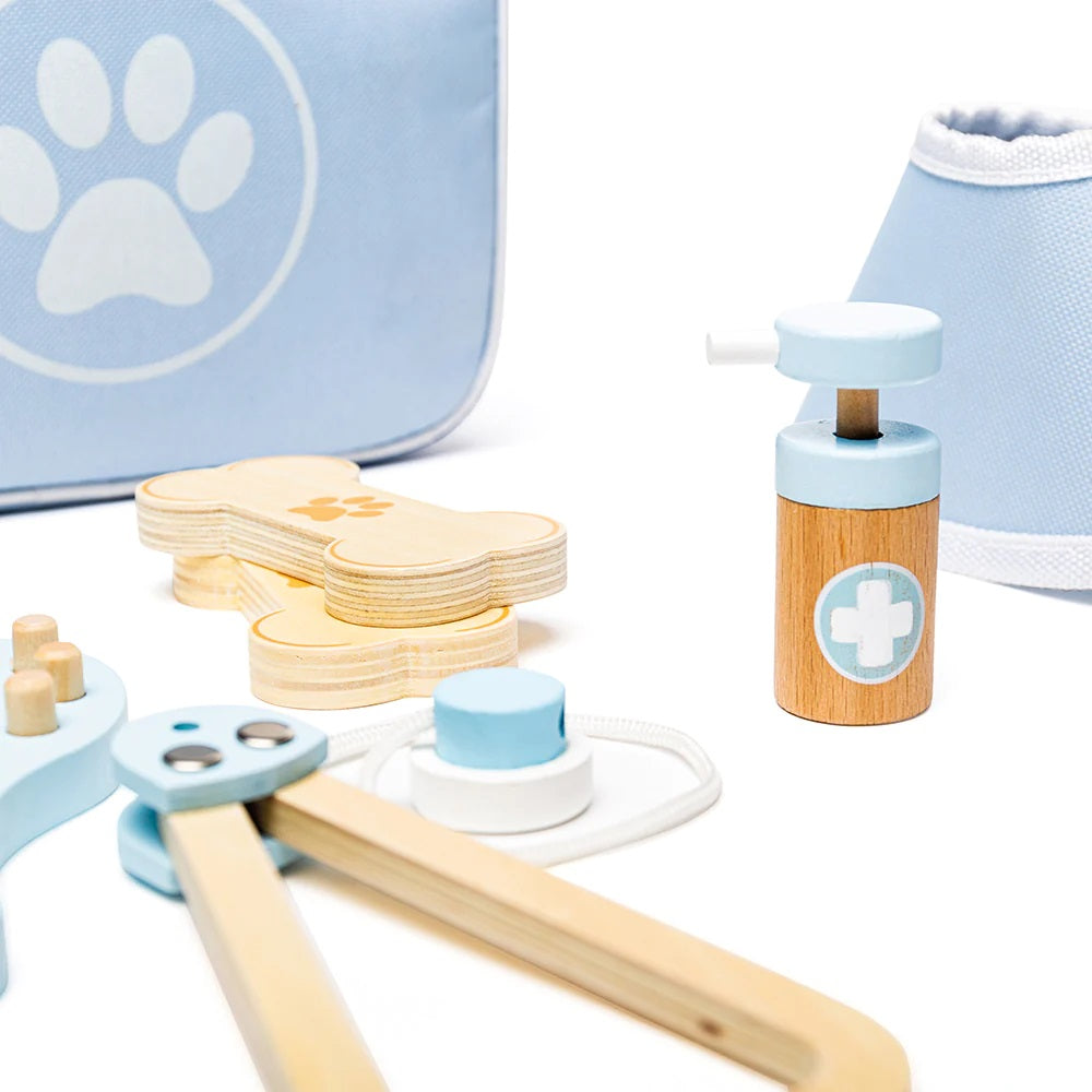 Bigjigs Wooden Veterinary Play Set