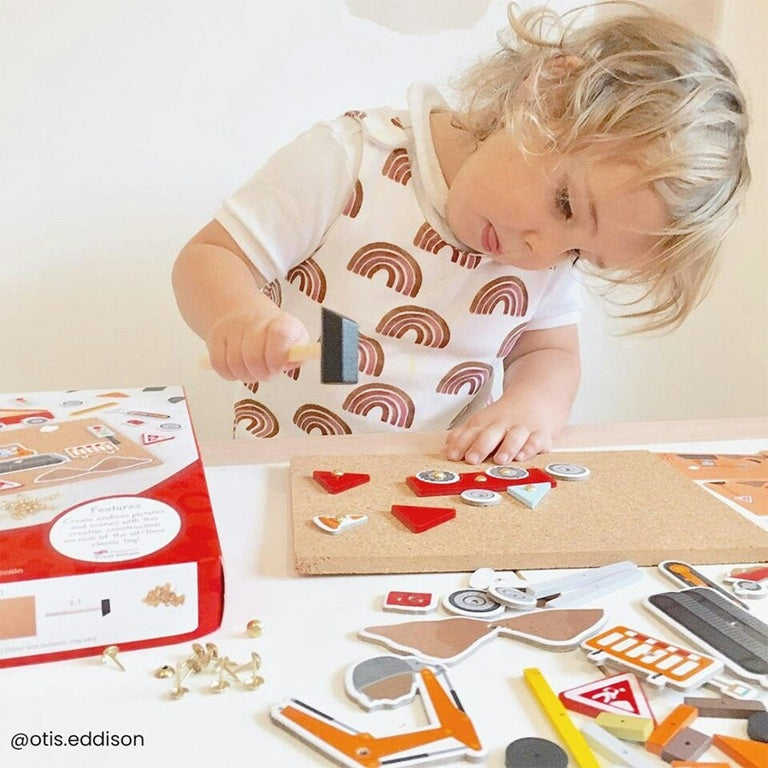 Bigjigs Deluxe Pin-a-shape Set - Construction