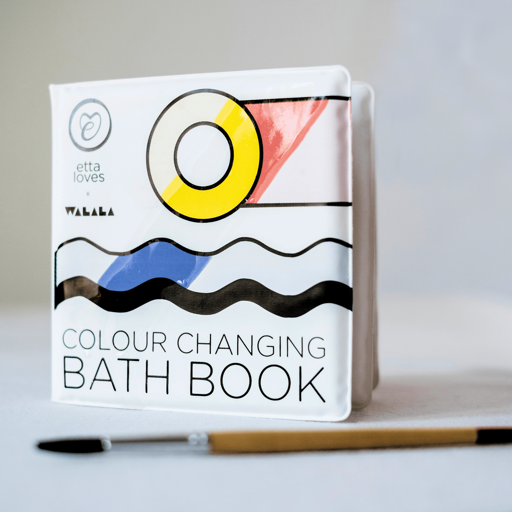 Etta Loves Colour Changing Bath Book