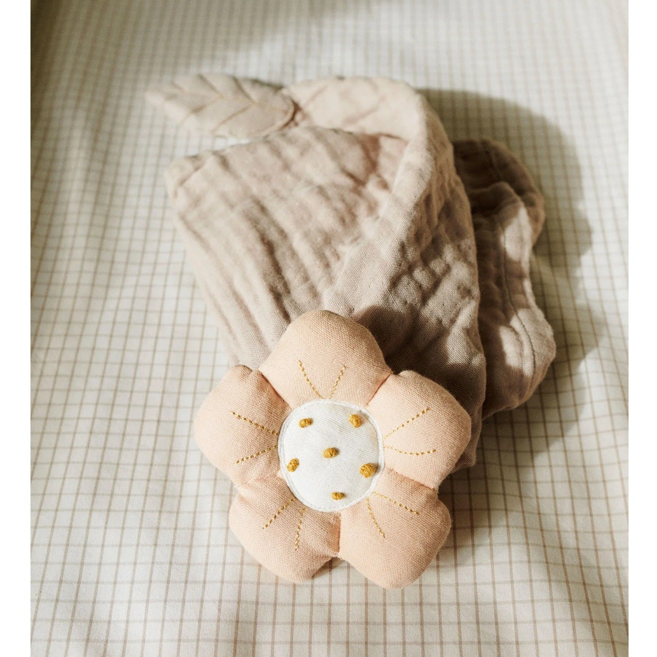 Dear April Fleur Organic Muslin Cuddle Cloth - Little Mouse