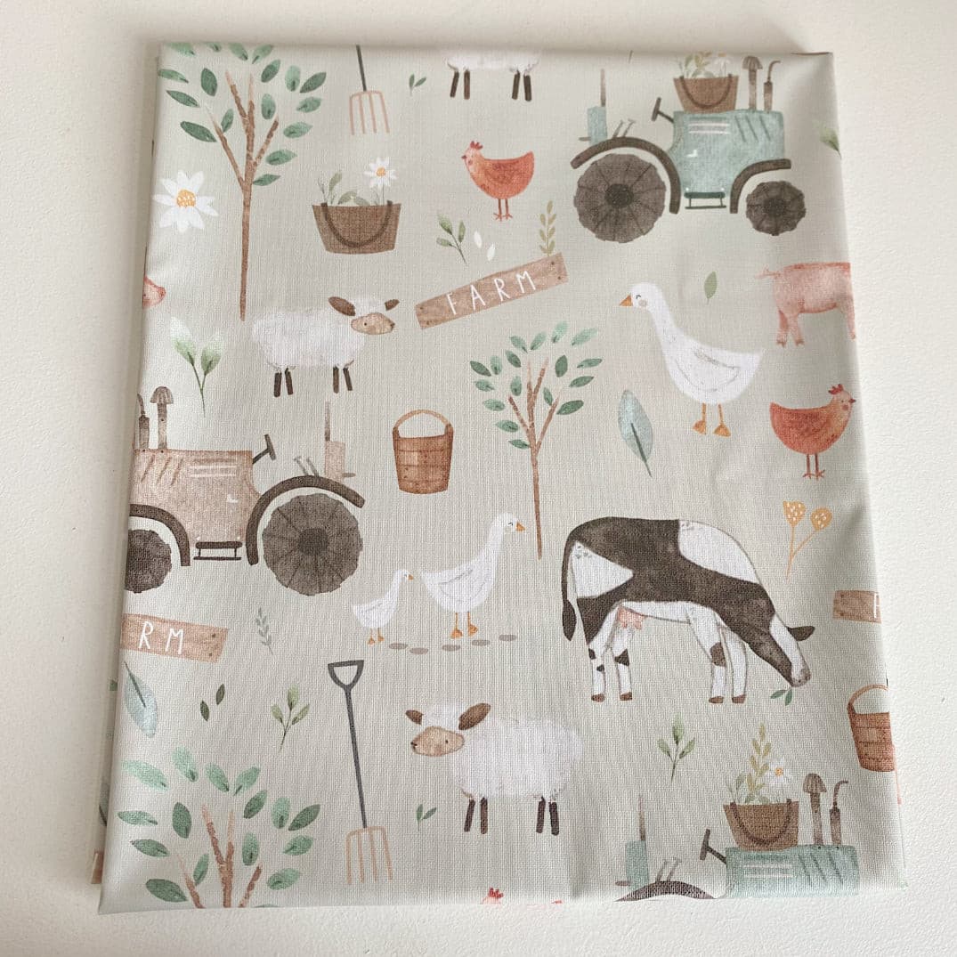 Bobbin & Bumble Highchair Splash Mat - Ginger's Farm Animals