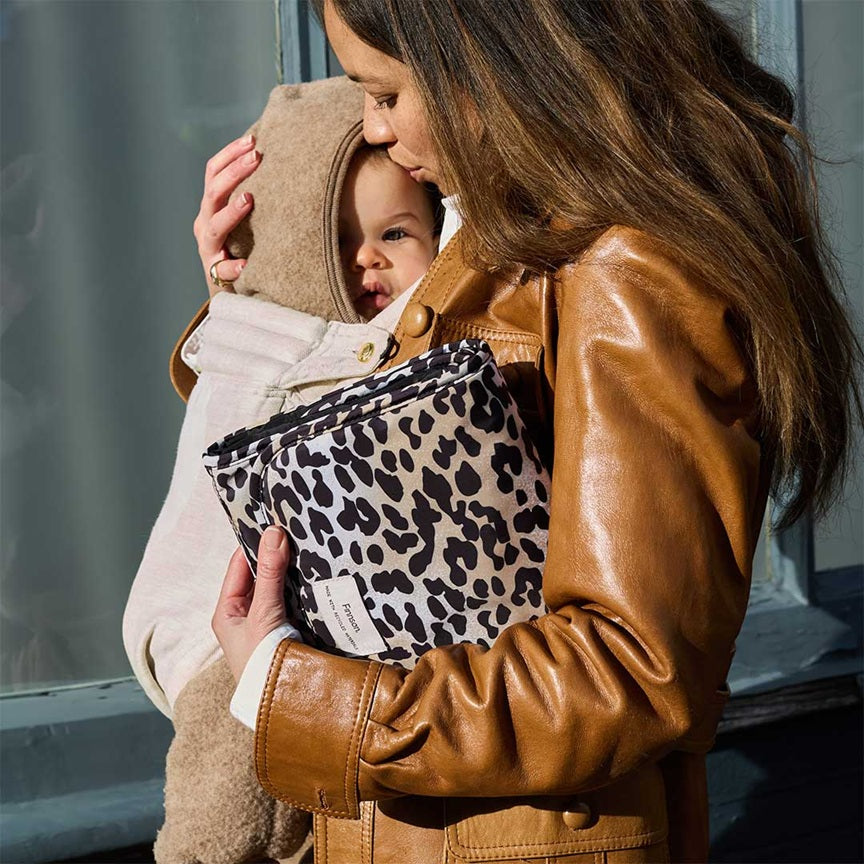 Finnsøn MAGGIE Eco Travel Changing Mat - Leopard