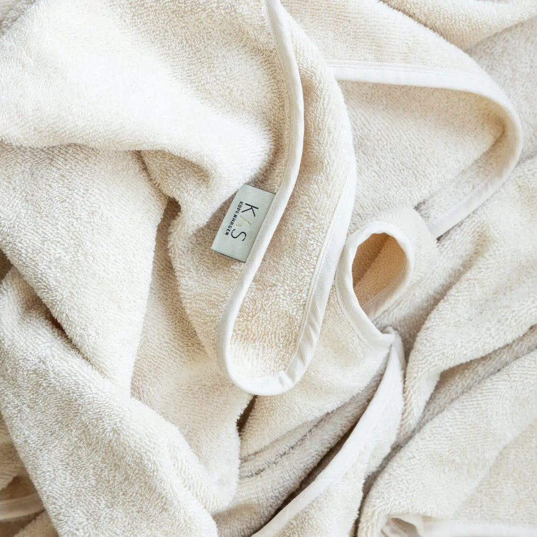 Kas Kopenhagen Hooded Baby Towel - Lace
