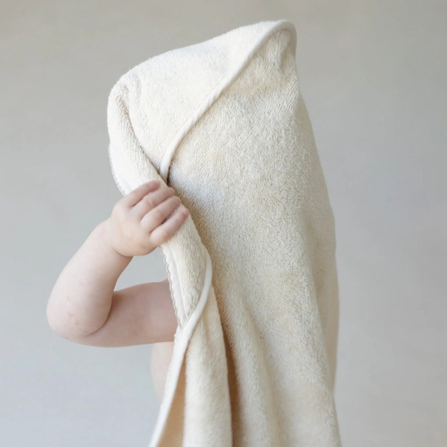 Kas Kopenhagen Hooded Baby Towel - Lace