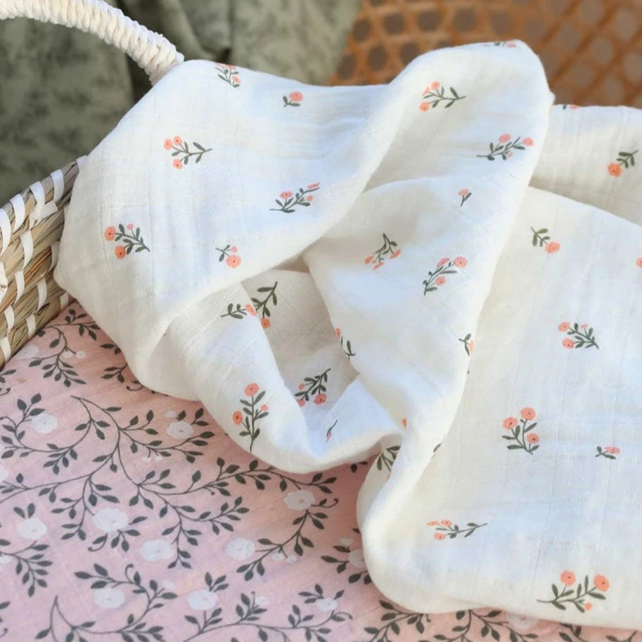 A Little Lovely Company Organic Muslin Cloths - 2 Pack - Little Flowers