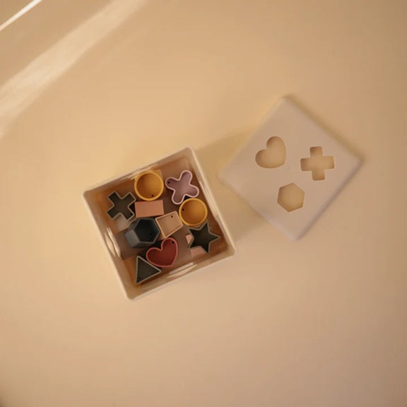 Mushie Shape Sorting Box - Original