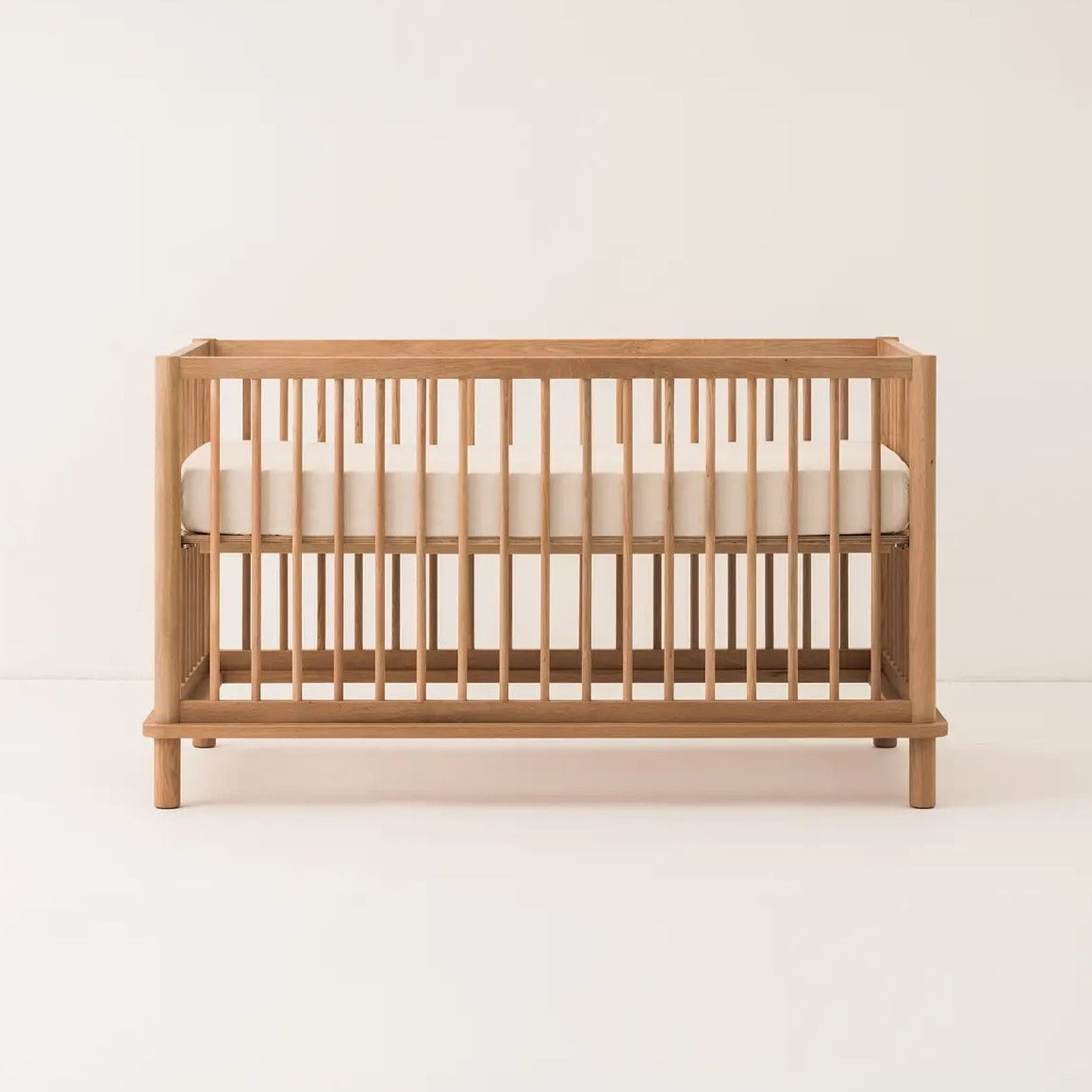 Nobodinoz Latitude Evolving Crib - Solid Oak