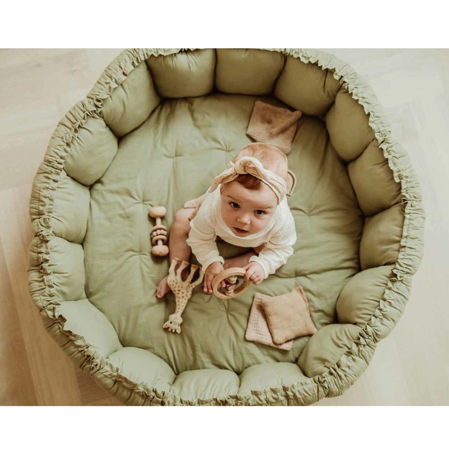 Play & Go Coco Organic Baby Playmat & Cocoon - Meadow green