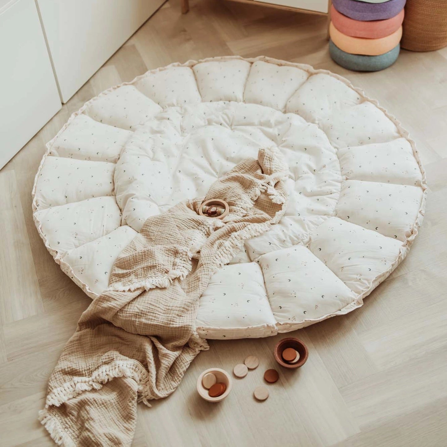 Play & Go Coco Organic Baby Playmat & Cocoon - Moon