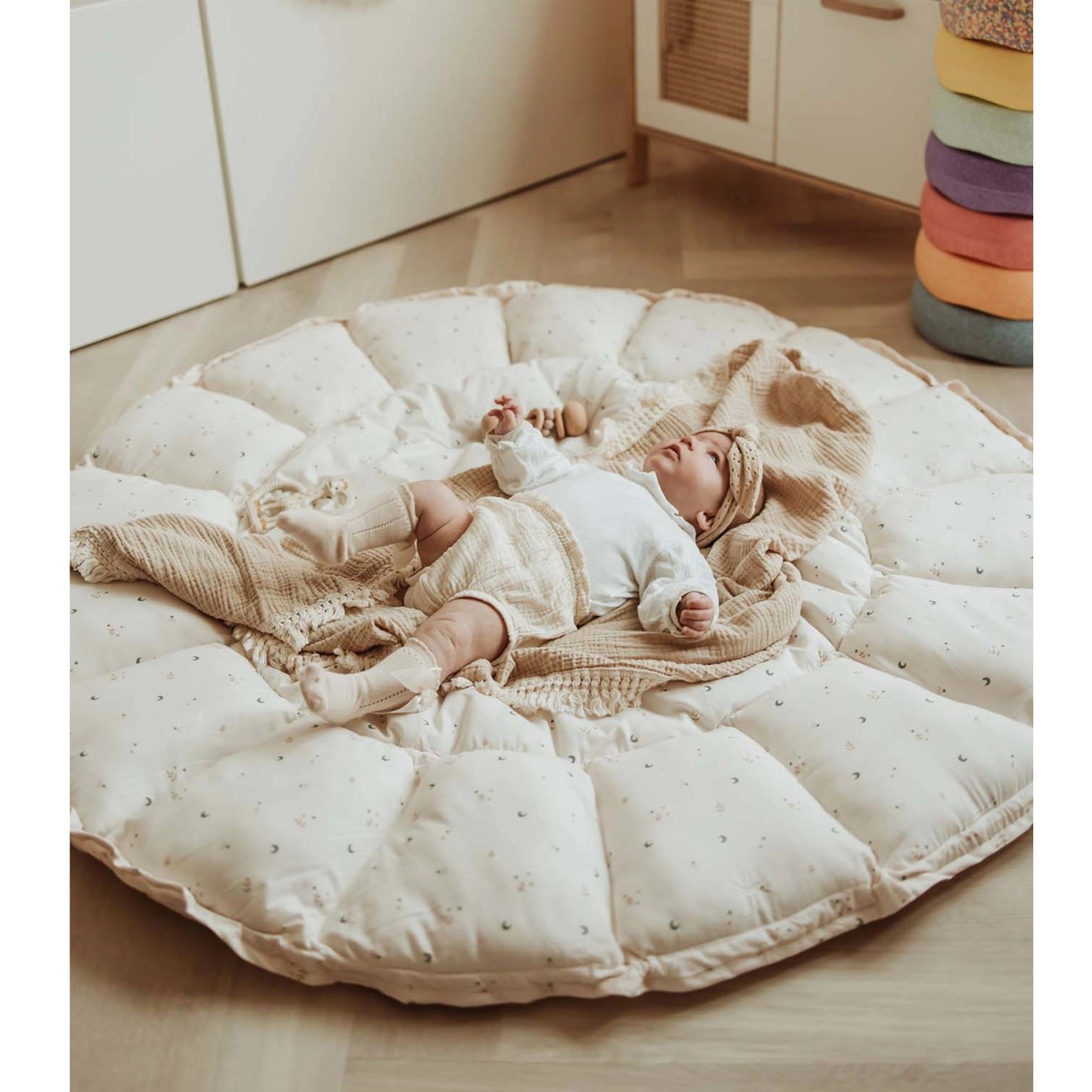 Play & Go Coco Organic Baby Playmat & Cocoon - Moon
