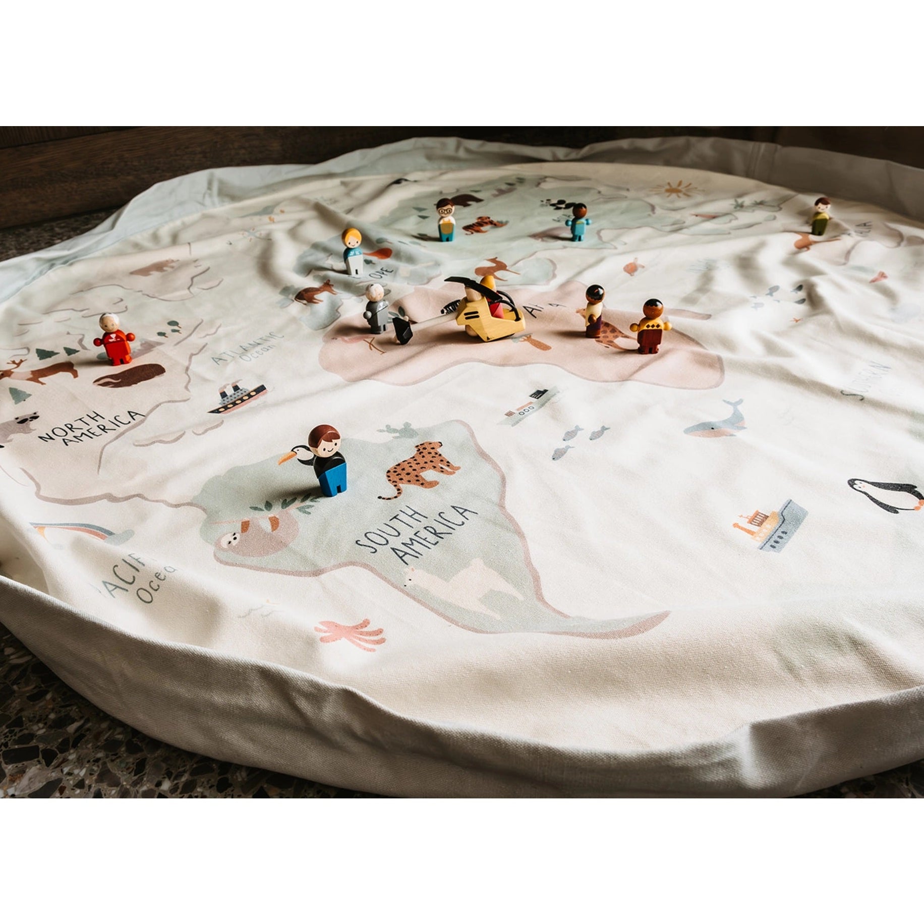Play & Go Reversible Toy Storage Bag & Playmat - World Map