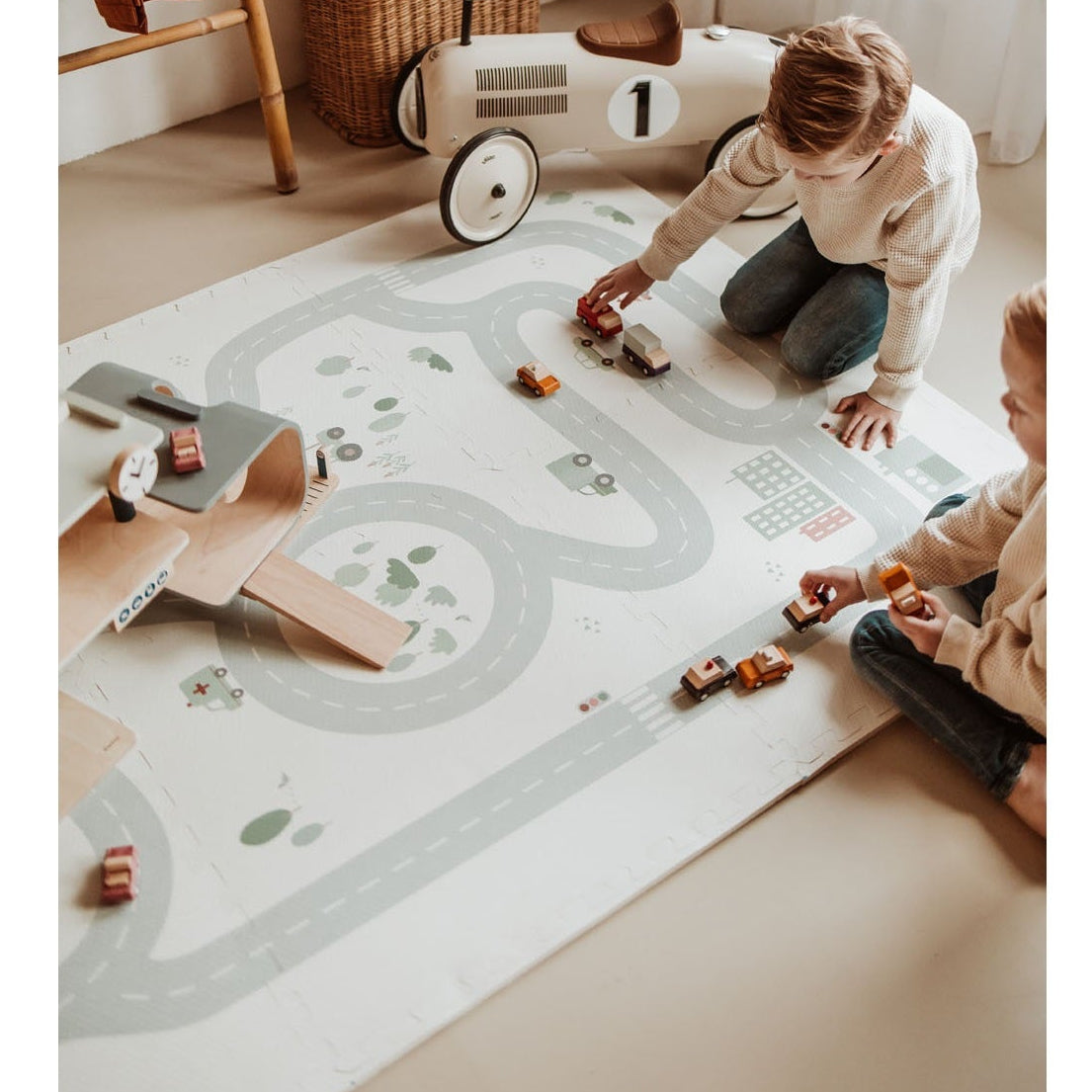 Play & Go Tiloo Foam Puzzle Tile Playmat - Roadmap