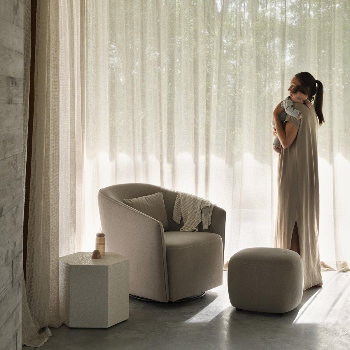 Gomi Swivel & Gliding Nursing Chair Mohair Latte