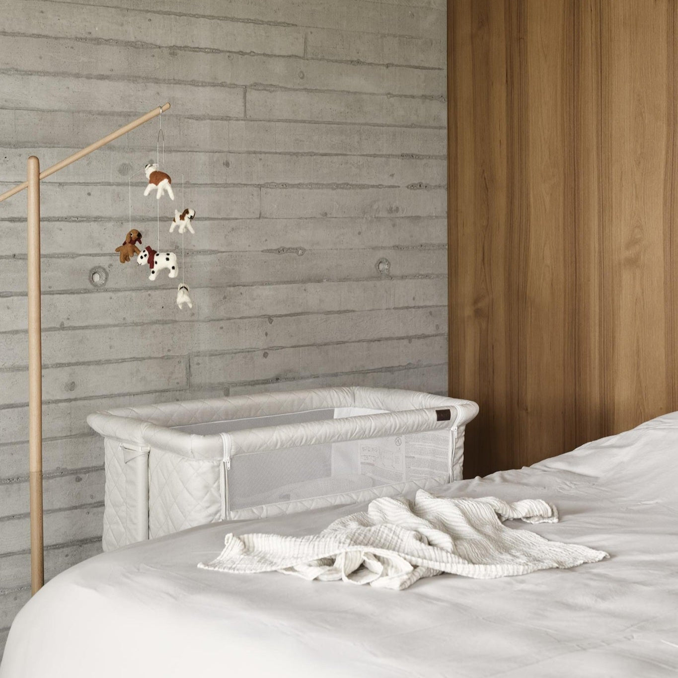 Quax Co-sleeper Side-By-Side Crib - Natural - Clay