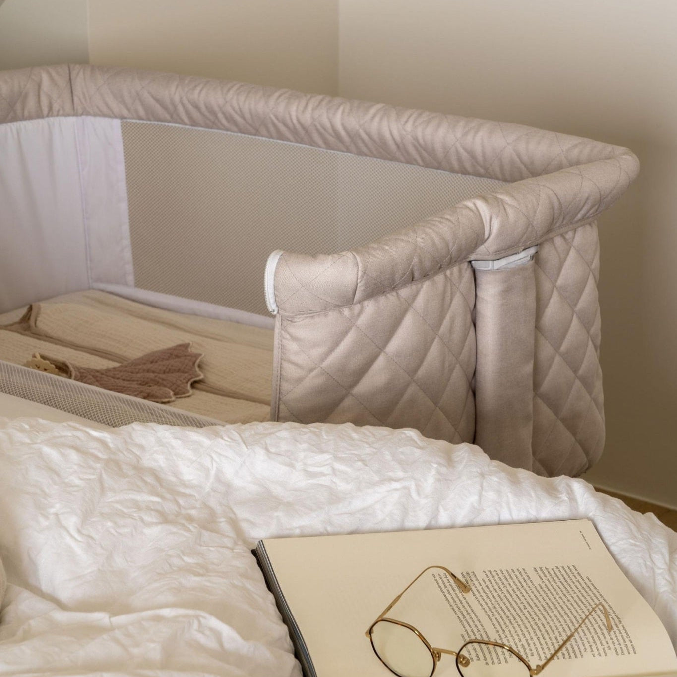 Quax Co-sleeper Side-By-Side Crib - Natural - Clay