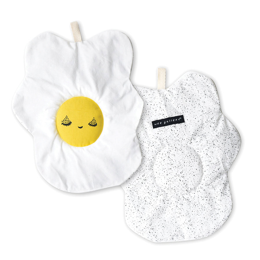 Wee Gallery Organic Crinkle Toy - Egg | Wee Gallery